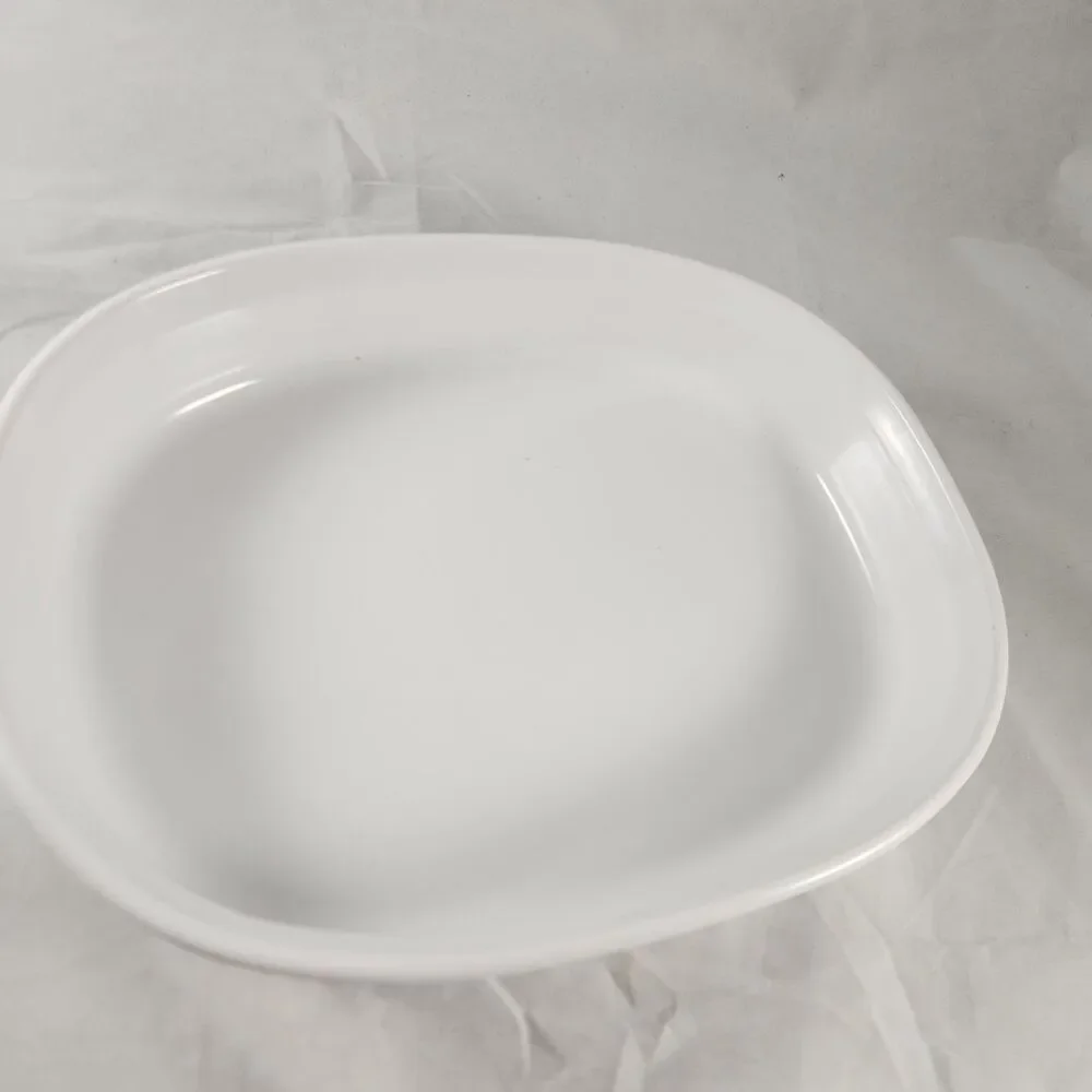 3 Corning Ware French White Oval Casseroles - 475ml F-15-B, 1L F-7-B, 1.8L F-6-B